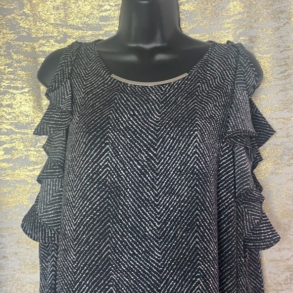 Michael Michael Kors black/white ruffled cold shoulder blouse size L - Picture 3 of 13